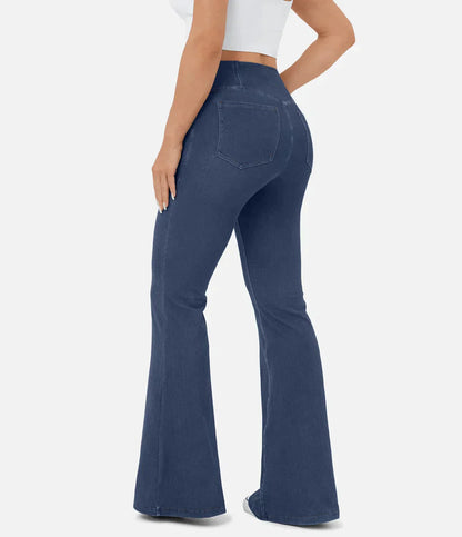 UTSVUNGNE JEANS MED HØY MIDJE OG STRETCH