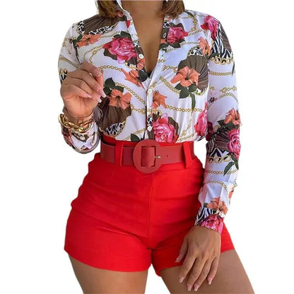 Blomstret bluse