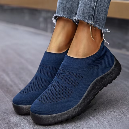 – Slip-on sneakers i mesh