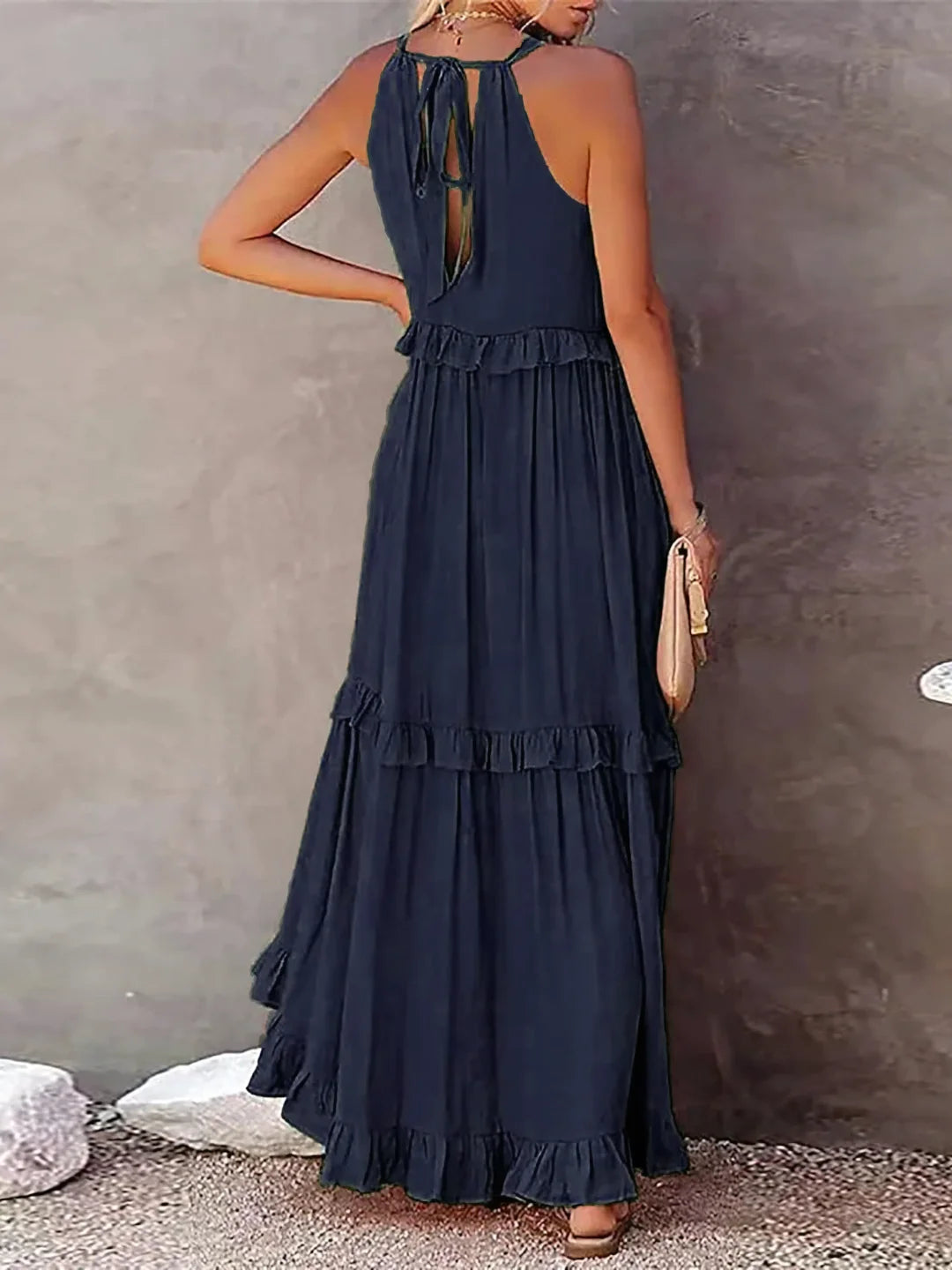 Sunshine Breeze Halter Ruffle Maxi Kjole