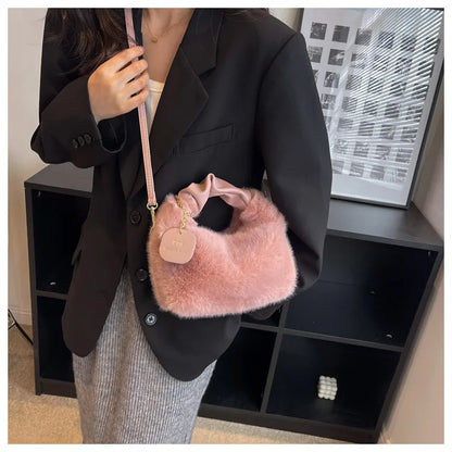 Clementie™ Fluffy Crossbody Veske