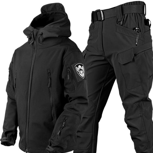 Ravikna | VANNTETT JACKET AND PANTS FOR WILD ADVENTURES