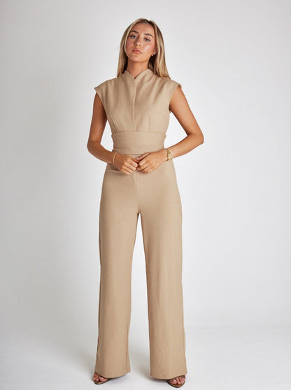 Ravikna - Elegant svart jumpsuit med vide ben