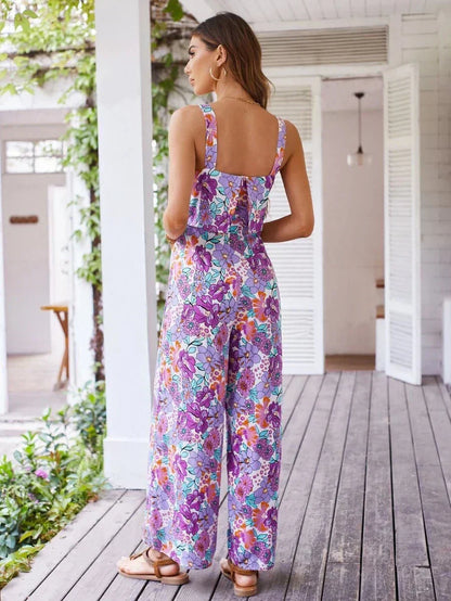 Blomstrete jumpsuit med vide ben