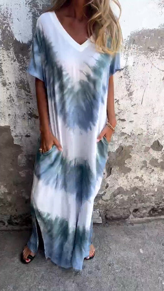 Caelia | Elegant lang kjole i tie-dye